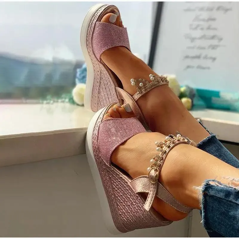 2021 New Women Summer Sandals Studded Detail Luxury Shine Design Casual Womens Shoes
