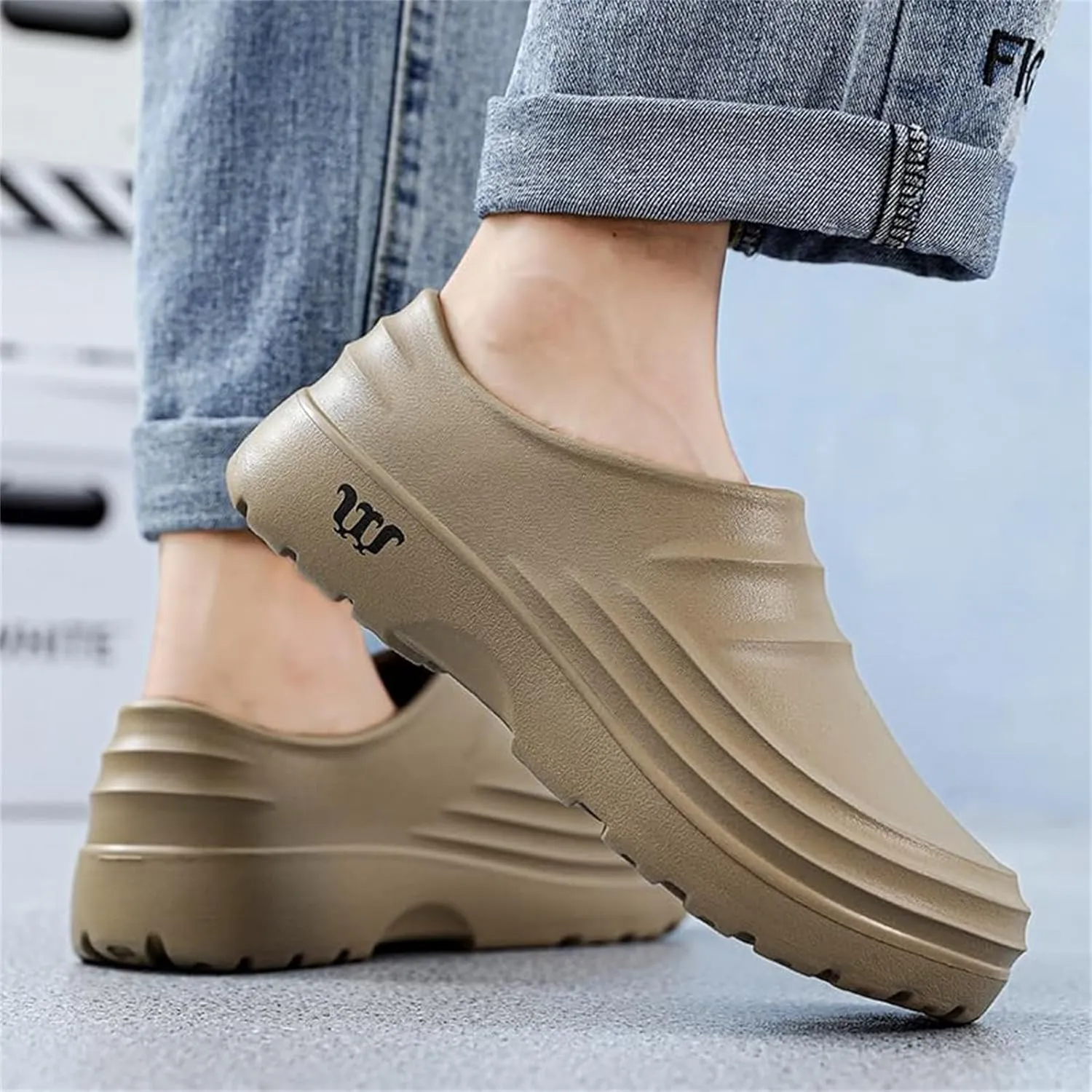Armadillo Chef Shoes for Women Comfortable Slip On Kitchen Garden Nurse Shoes Solid Color Oil Resistant Work Clogs Lightweight Waterproof Chef Mules