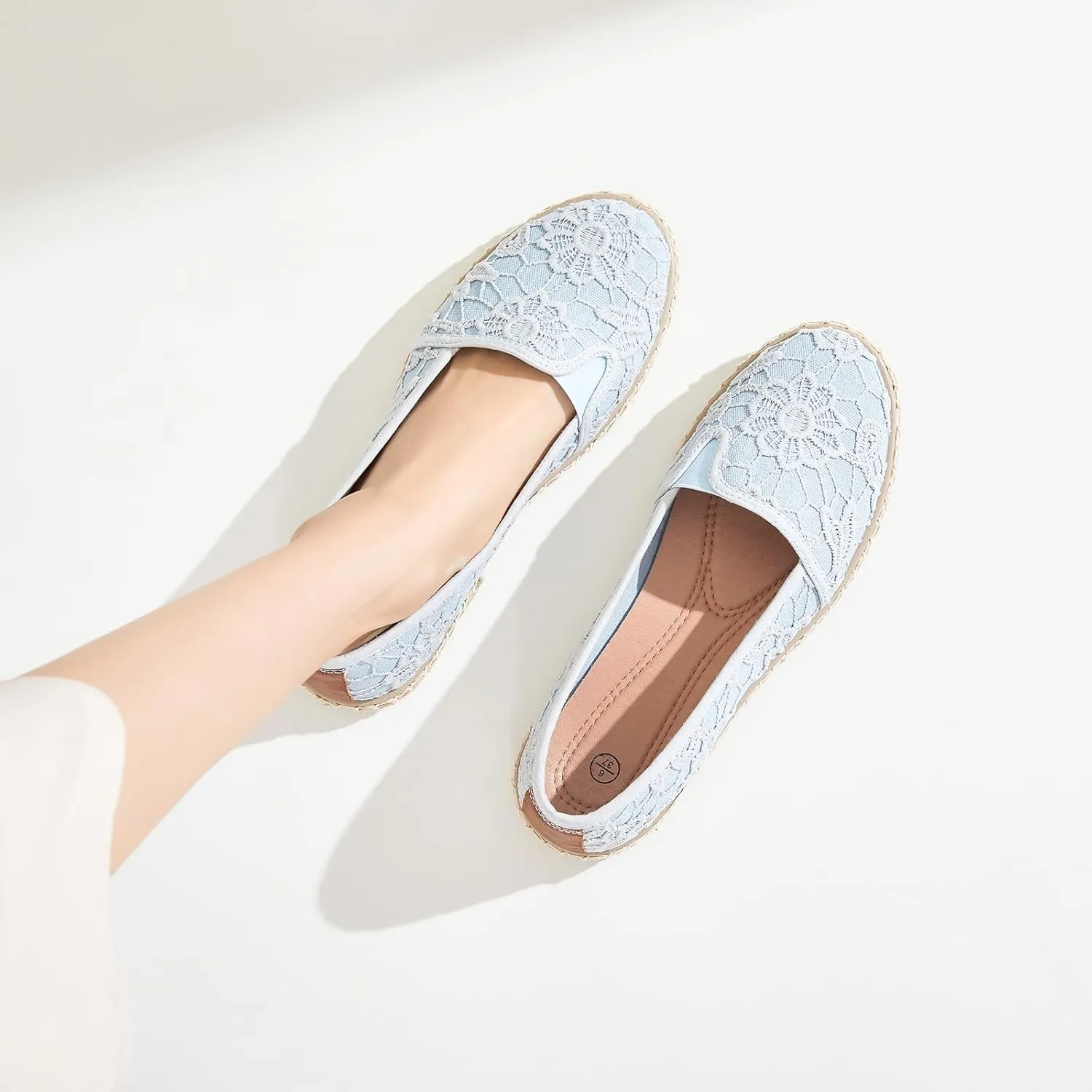 BABUDOG Women's Black Flats with Flower Embroideried,White Lace Ballet Flats,Comfortable Dress Flats