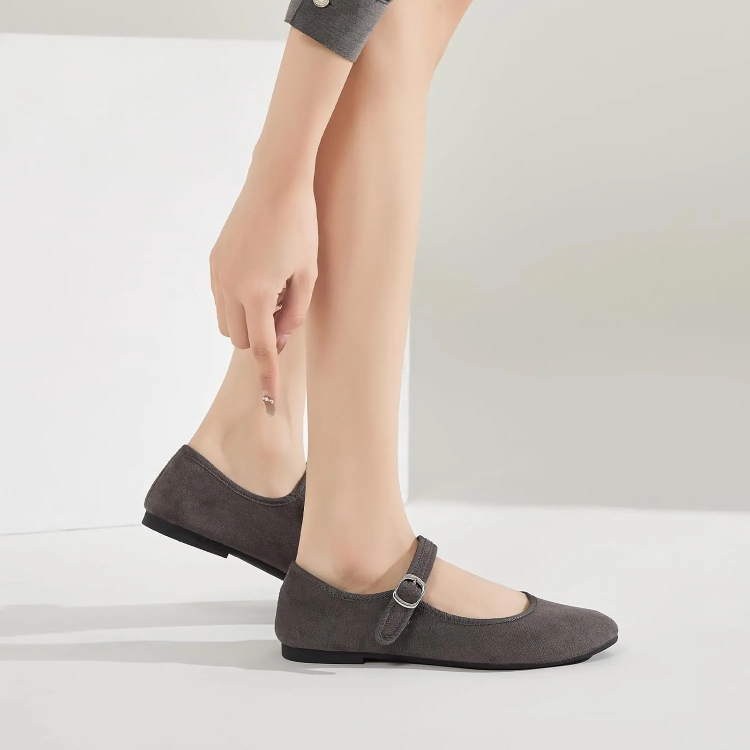 BABUDOG Womens Mary Jane Flats with Strap,Black Flats Shoes Dressy Comfortable,Ballet Flats for Women