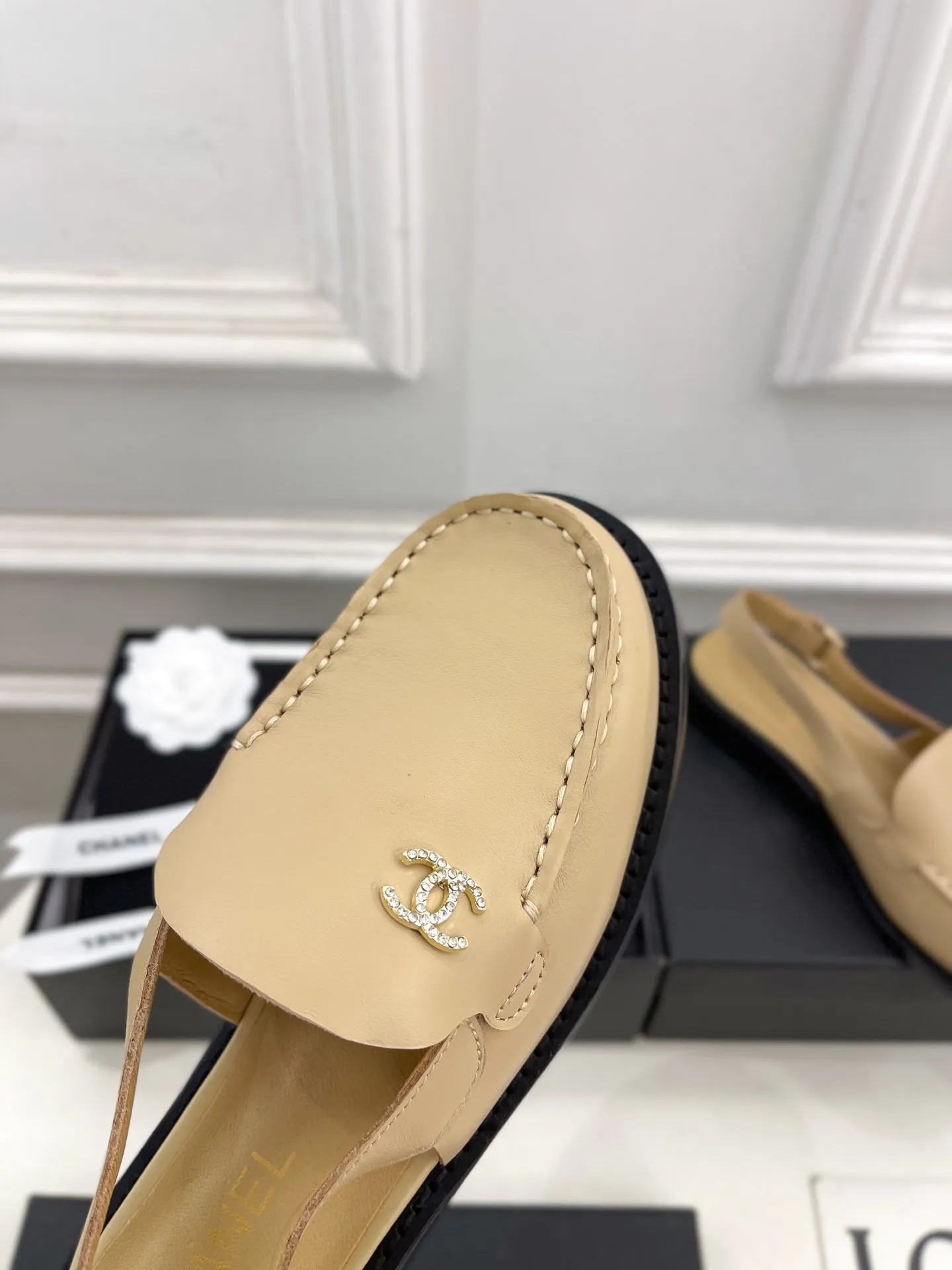 CC 25S Slingback Loafer Beige Calfskin