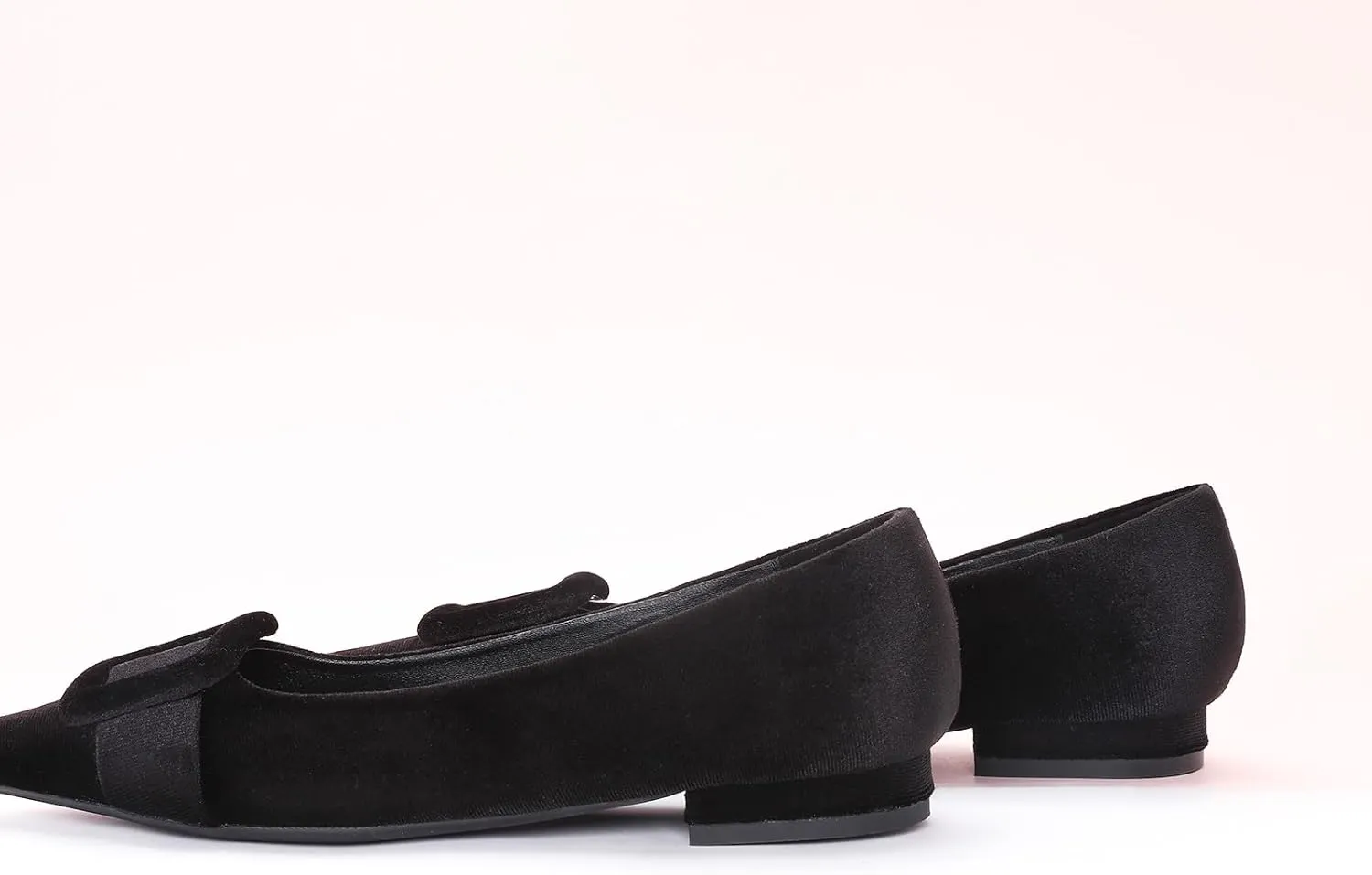 C.Paravano Women's Flats Velvet Pointed Toe Flats Slip-On Casual Work Shoes for Daily Wear Comfortable Stylish Ballet Flats