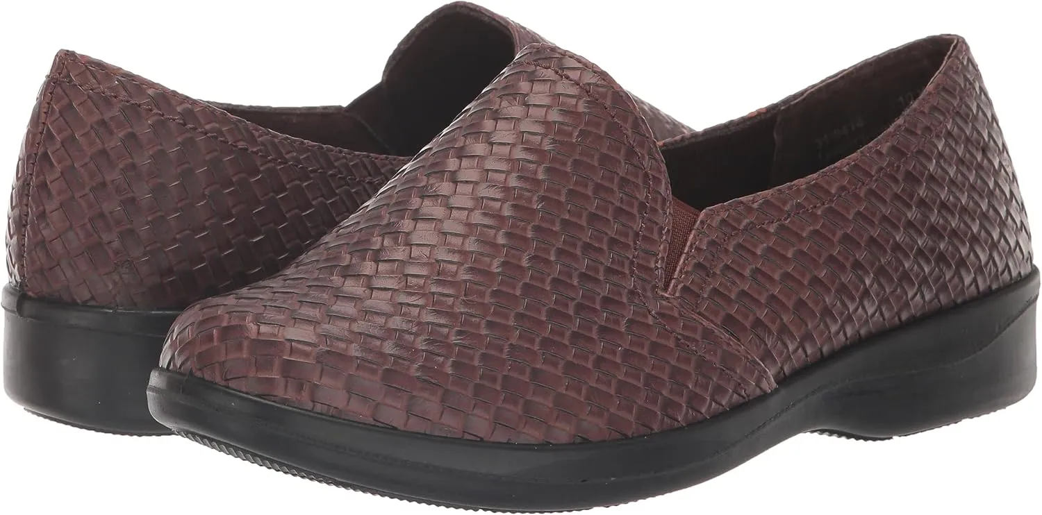 Easy Street Women's Eternity Sneaker