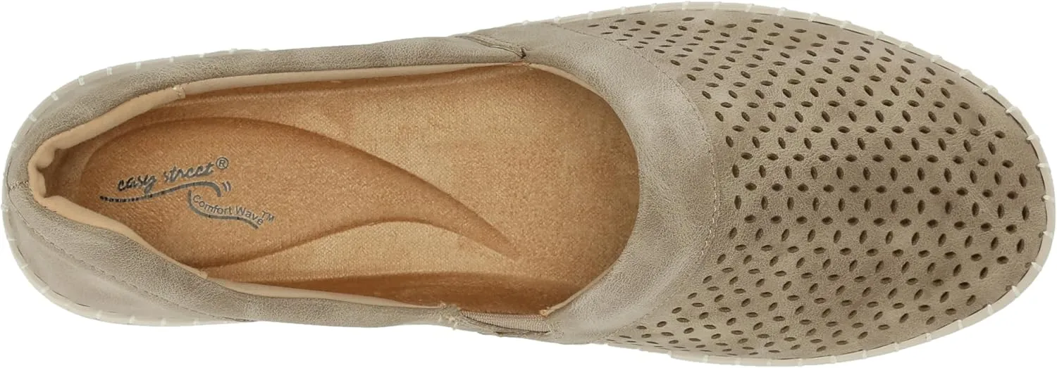 Easy Street Women's Thrill Perf Sneaker