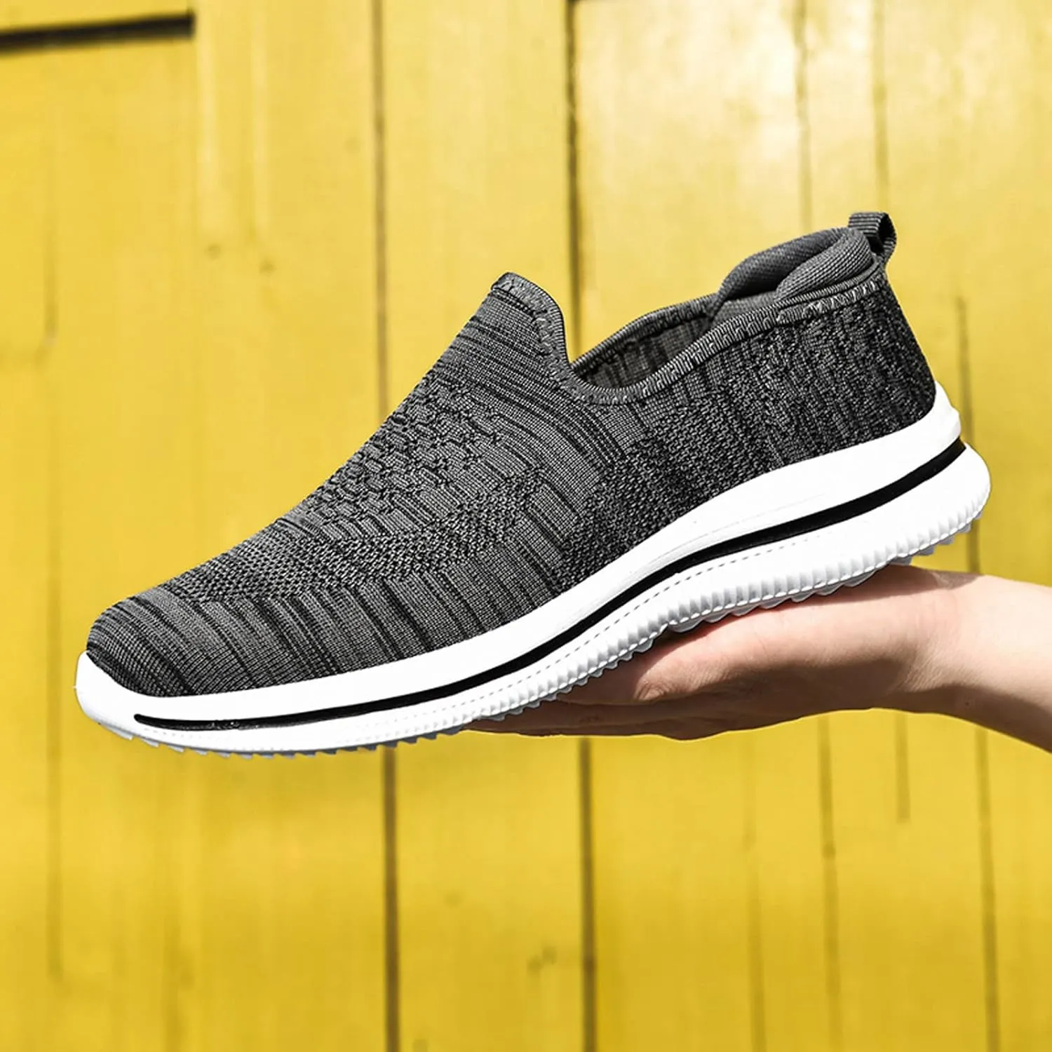 Fashion Men Mesh Mountaineering Casual Sport Shoes Lace Up Solid Color Running Breathable Soft High Tops Men Sneaker