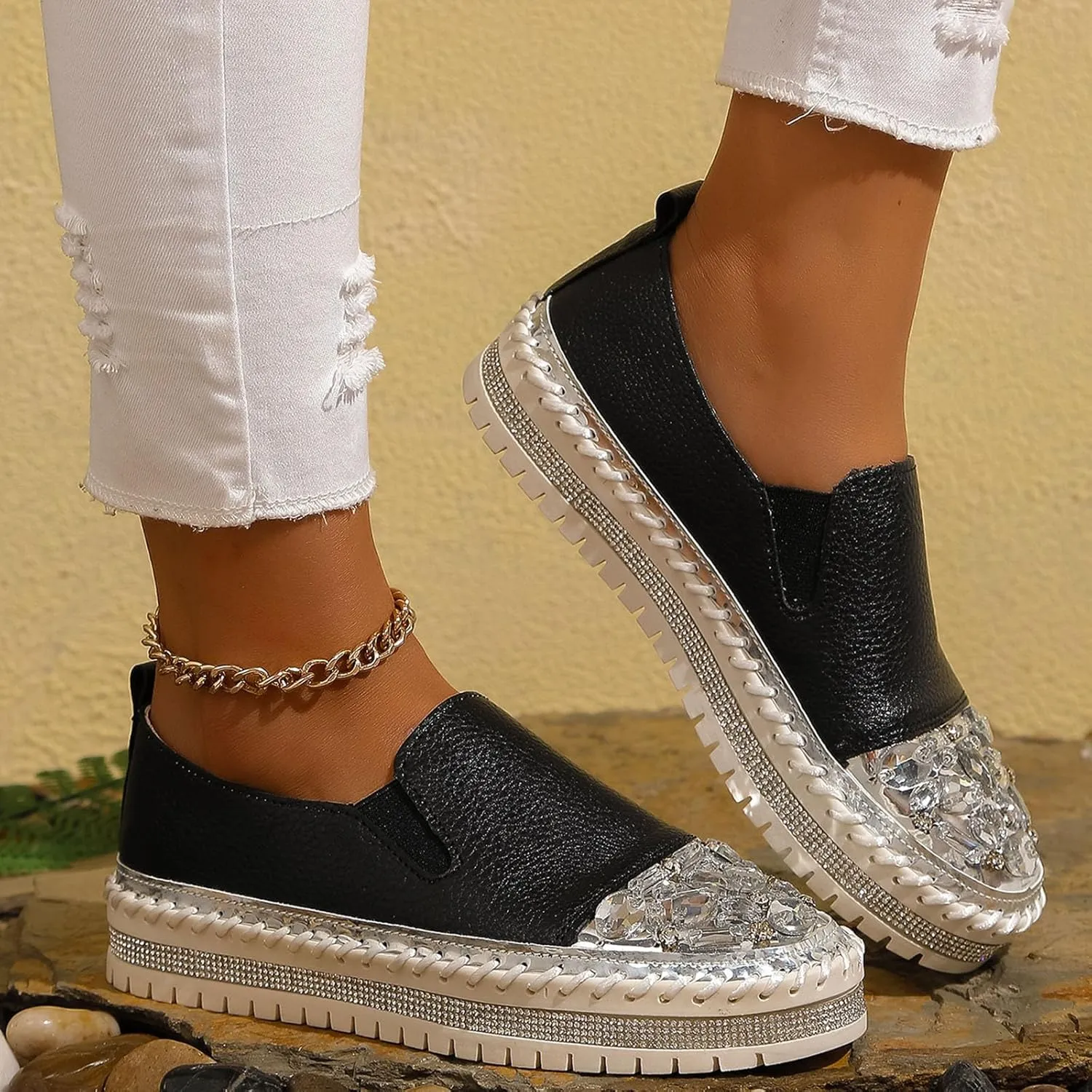 Ladies Fashion Solid Leather Panel with Rhinestone Decoration Thick Sole Casual Single Casual Classic Shoes for Men