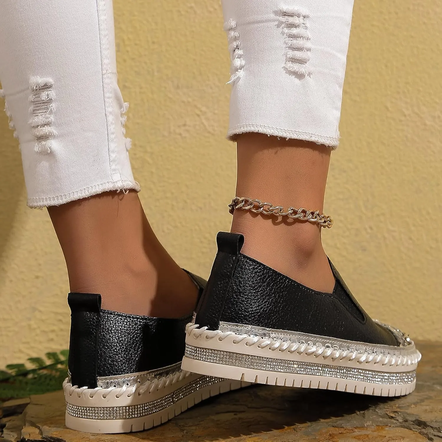 Ladies Fashion Solid Leather Panel with Rhinestone Decoration Thick Sole Casual Single Casual Classic Shoes for Men