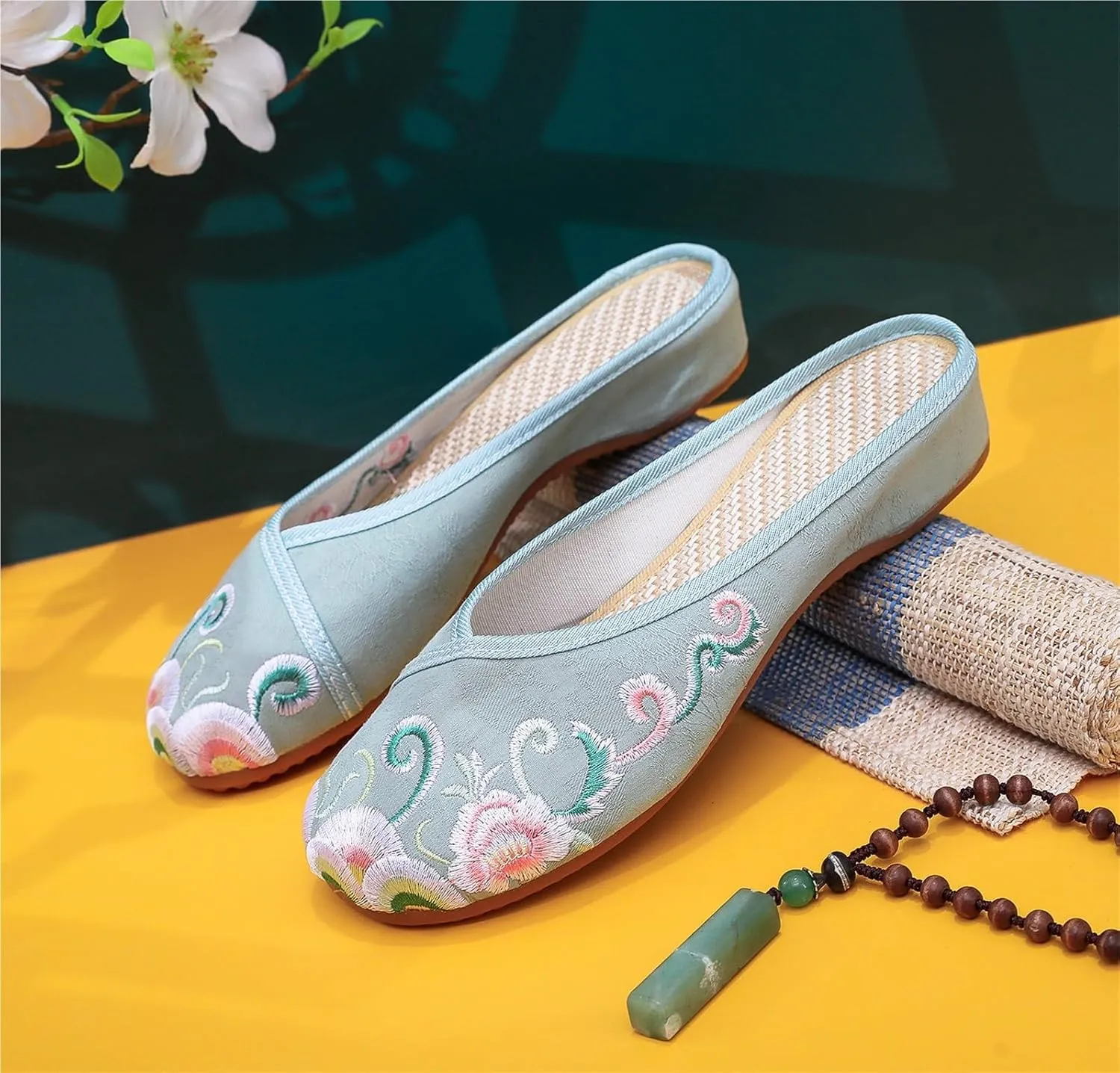 Lightweight Women's Canvas Slippers Cute Comfy Embroidered Backless Mules Flats Casual Walking House Sandals Shoes
