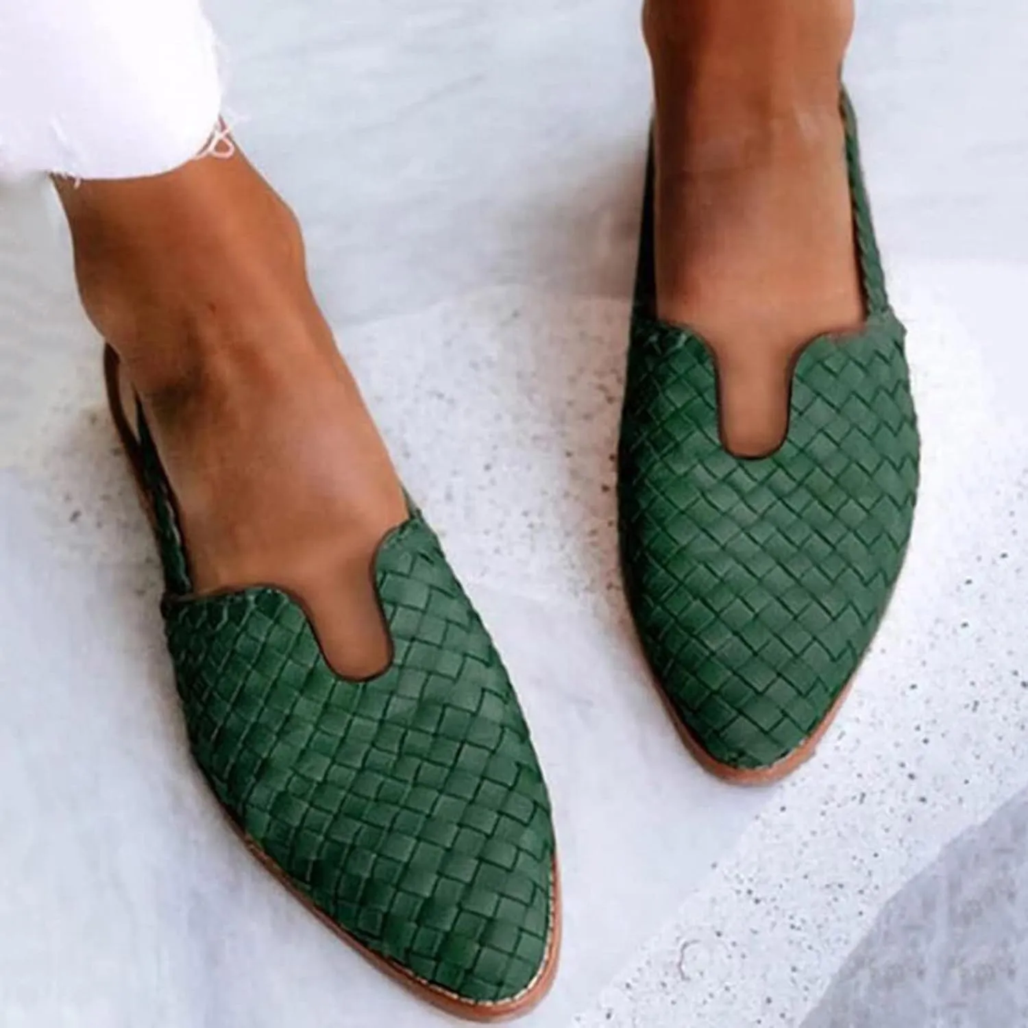 Low Heel Sandal for Women Summer Fashion Cutout Baotou Pointed Toe Closed Toe Weave Strap Buckle Casual Flat Sandalias Comfortable Slides Mules Shoes