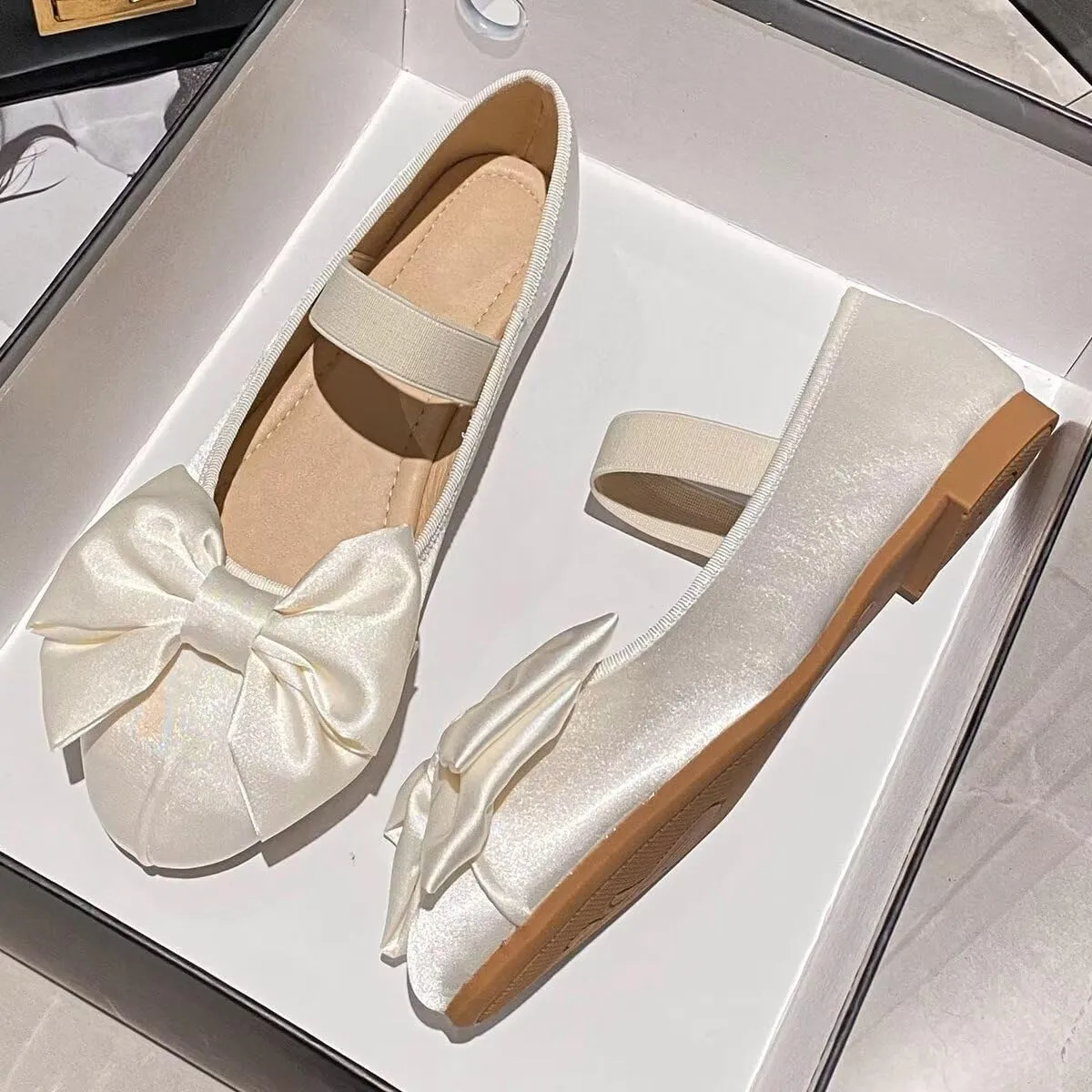 LUXINYU Flats for Women Dressy Square Toe Ankle Strap Mary Jane Shoes Casual Slip On Flats Comfortable Ballet Flats