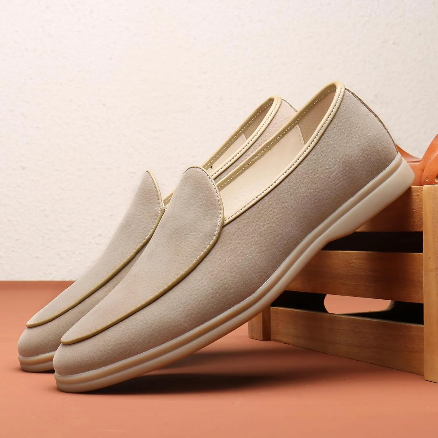 Men's Fashion Suede Leather Slip On Penny Loafers Casual Driving Shoes Moccasins Dress Shoes Comfortable Round Toe Breathable Formal Shoes for Prom Wedding Business