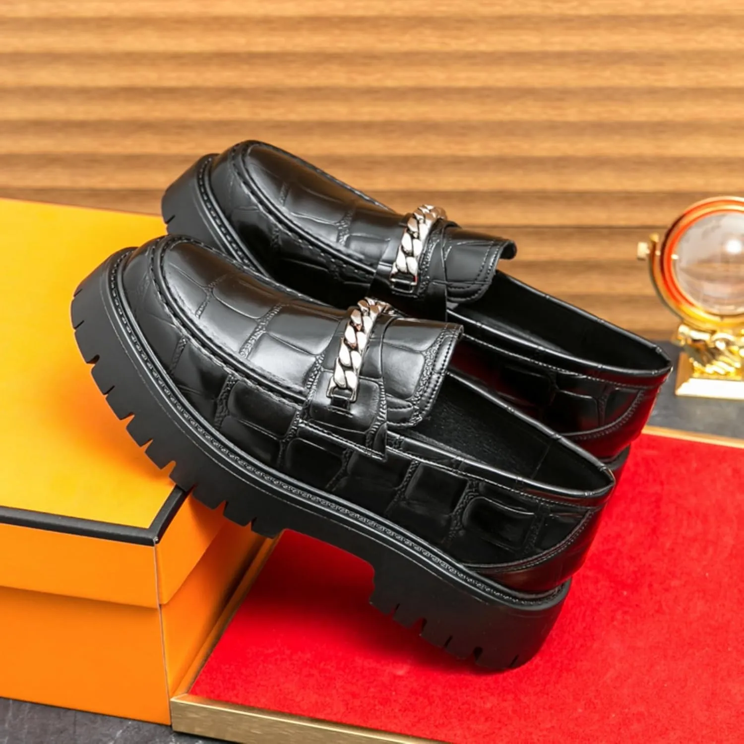Men's Fashion Textured Leather Lug Sole Platform Comfort Slip - On Loafers Dress Shoes