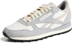 Reebok Unisex Classic Leather Sneakers Legacy, Chalk/Grey 3/Moonstone, 8 US Men