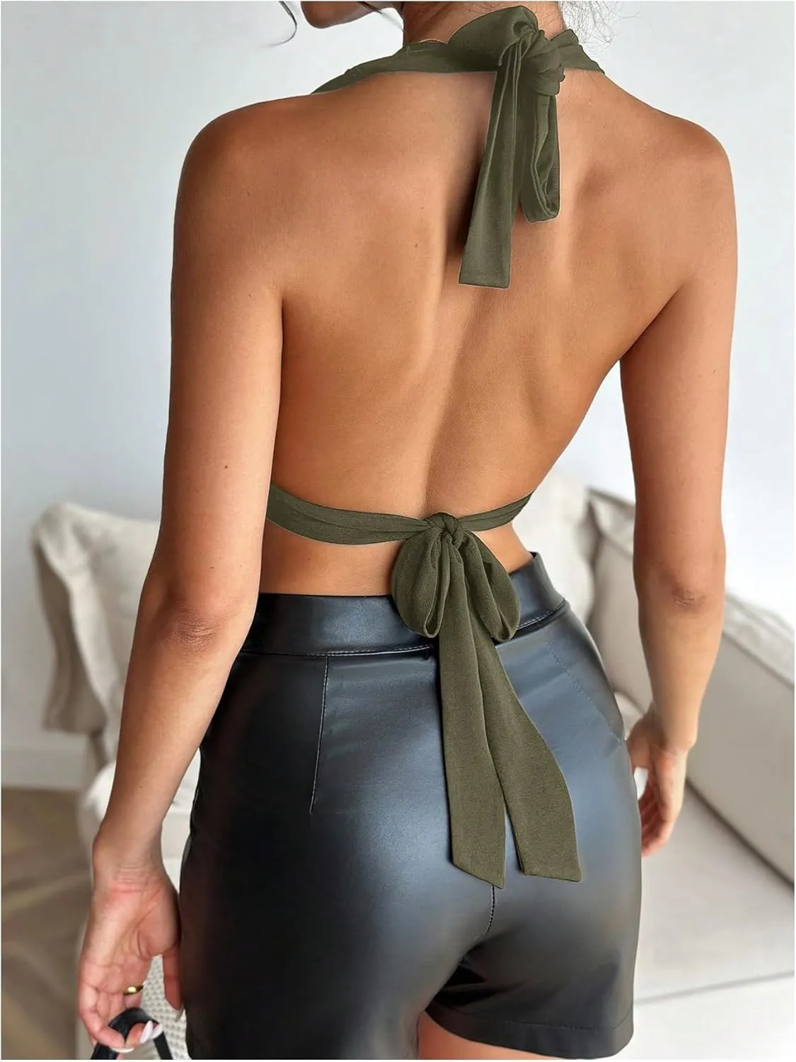 SOLY HUX Women's Sexy Halter Going Out Top Open Back Deep V Neck Sleeveless Vest Tank Tops Party Clubwear