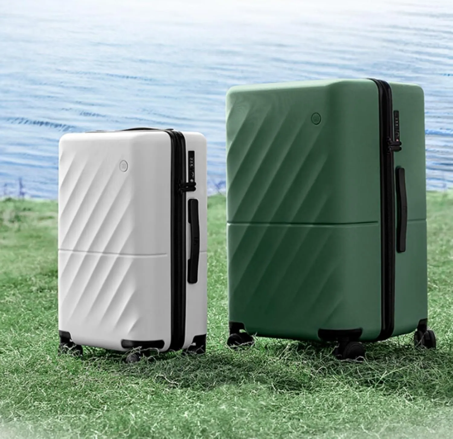 Trunk Luggage 29 Inch, Large Checked Luggage with Double Spinner Wheels, Anti-Burst Zipper, Hard Case PC Suitcase, Lightweight Travel Luggage, TSA Approved (Pearl White, Hudson)