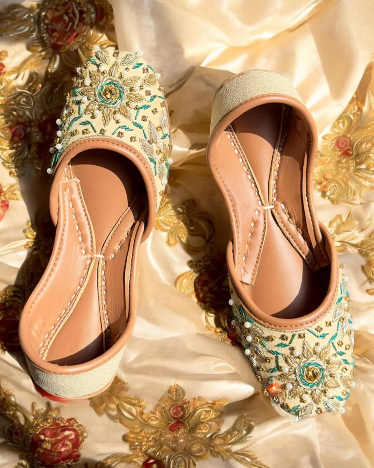 Women's Slip On Traditional Handmade Khussa Bridal Mojari Punjabi Jutti Ethnic Ballet Flats